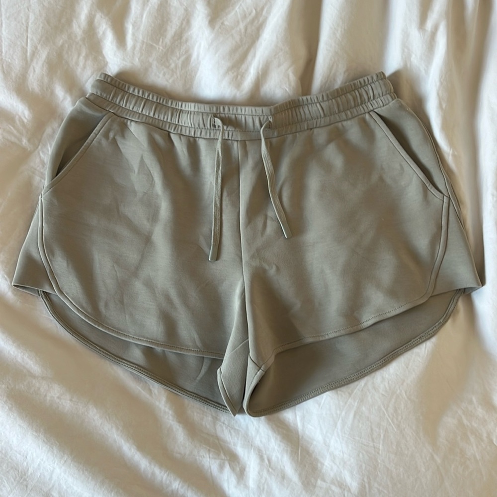 Varley Drawstring Margot Short